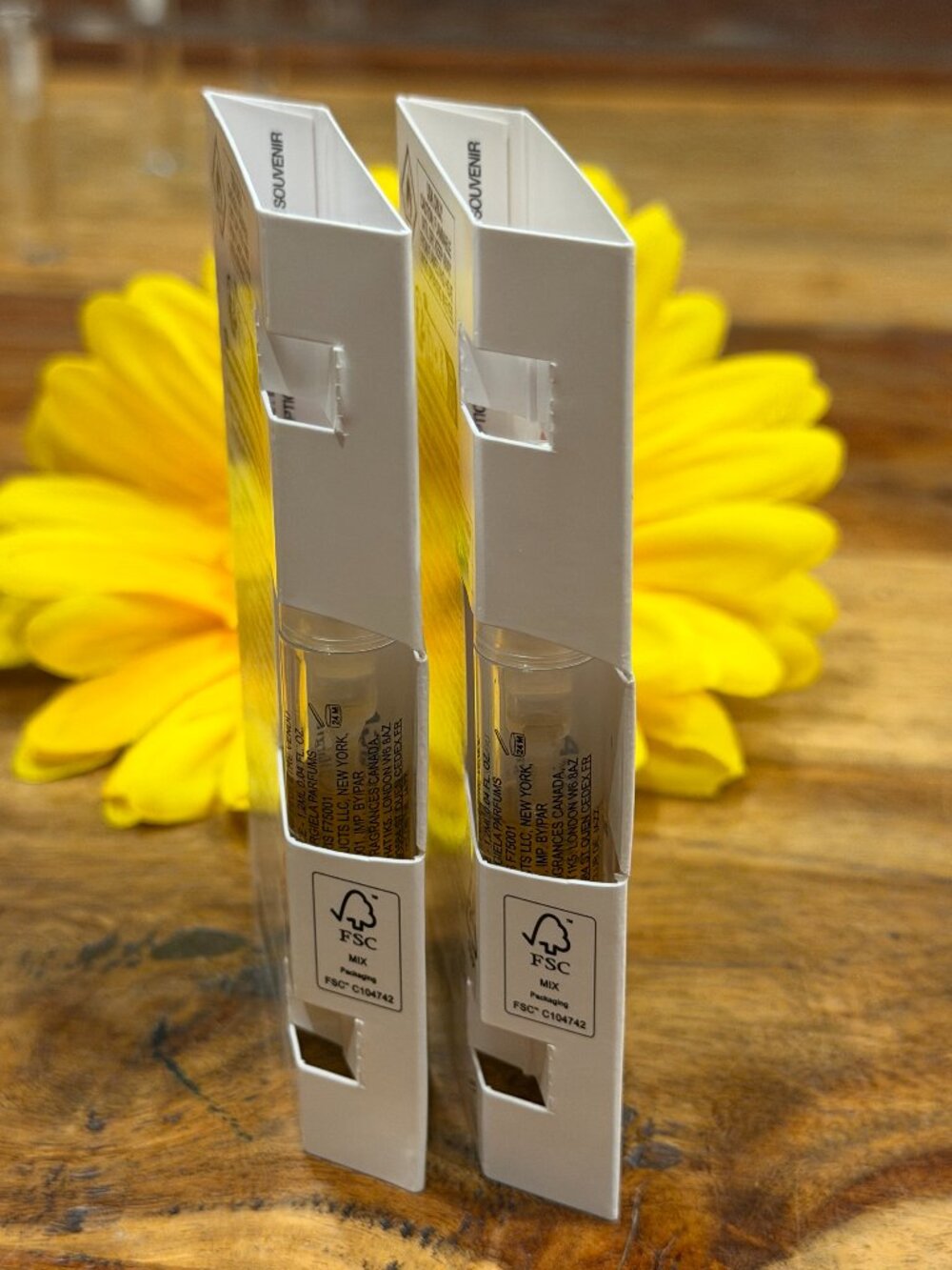 🎁5 For $25 New! Maison Margiela Jazz Club Replica Sample Spray Card 1.2 ml 2X - Picture 2 of 3